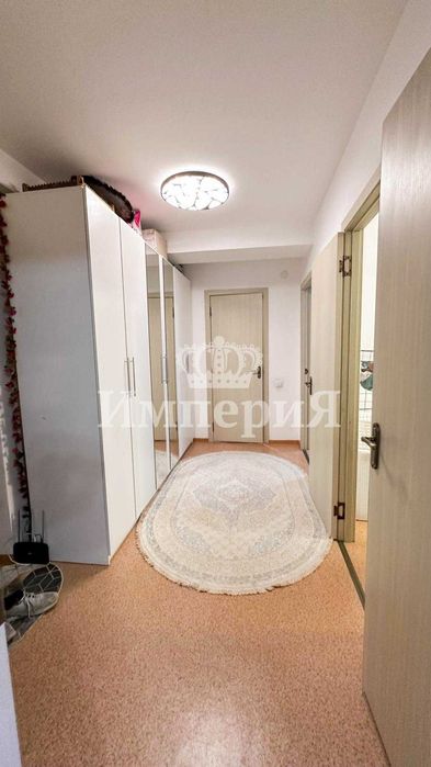 Продам 2 ком кв в 8 мкрн Алишер Империя