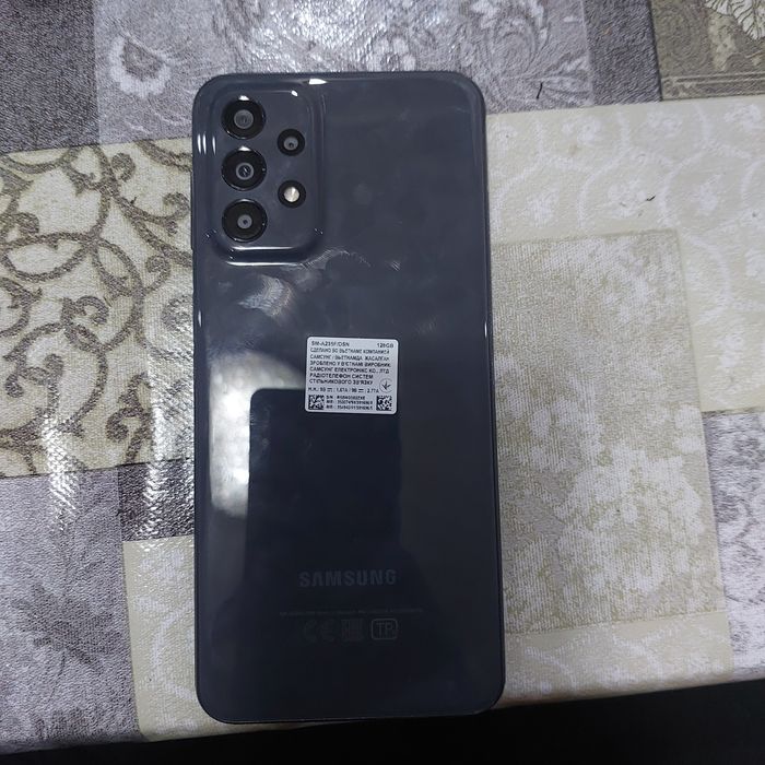 Samsung a 23  8/128 gb olinganiga 1 xafta bulgan