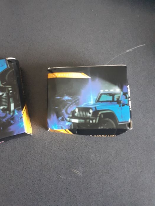 Proiectoare auto cu bec LED , pentru autoturisme, SUV-uri,  set 2  buc