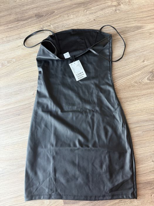 Кожена рокля от H&M