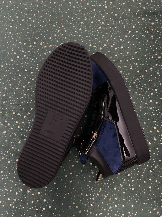 Giuseppe Zanotti Kriss Velvet Mid - Premium Quality , Material Catifea