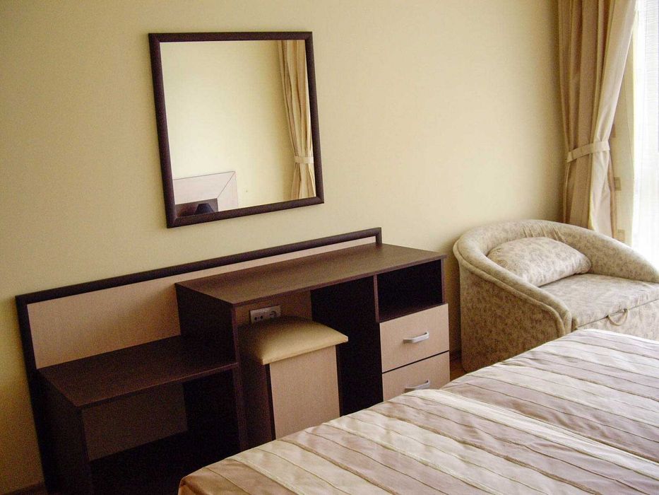 Oбзаведен двустаен апартамент под НАЕМ в центъра на Слънчев бряг!