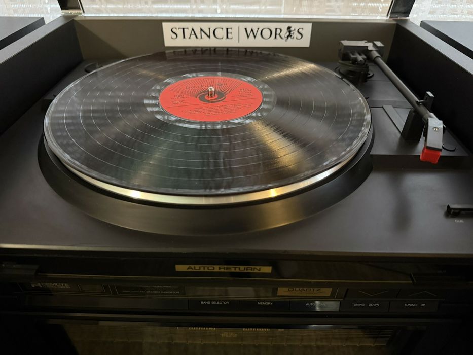 Система Sharp 7700