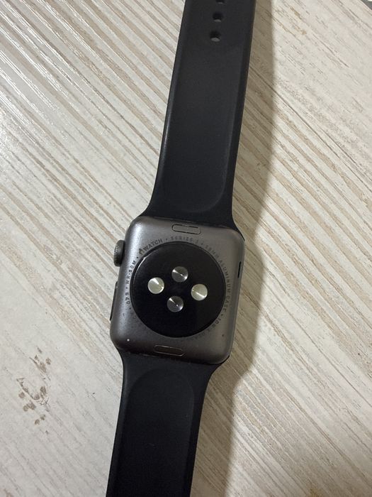 Продам часы Apple watch series 3
