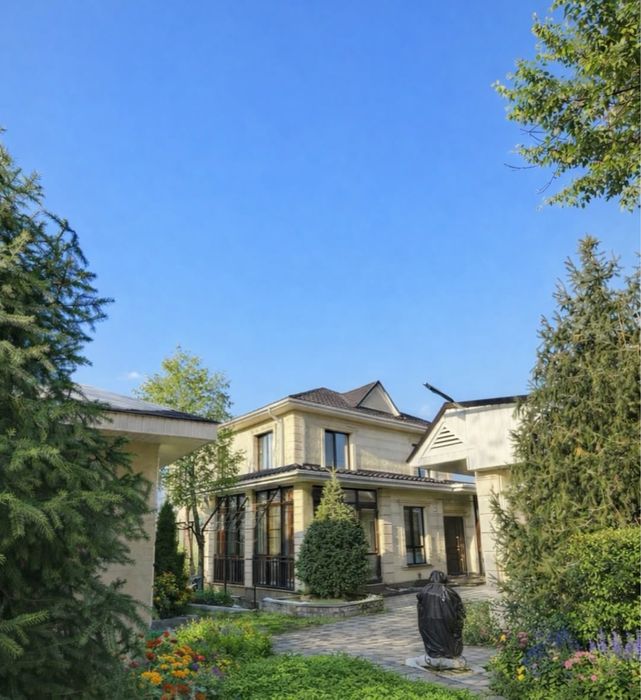 экслюзивный коттедж на ракате  300 м² | 6соток|бассейн