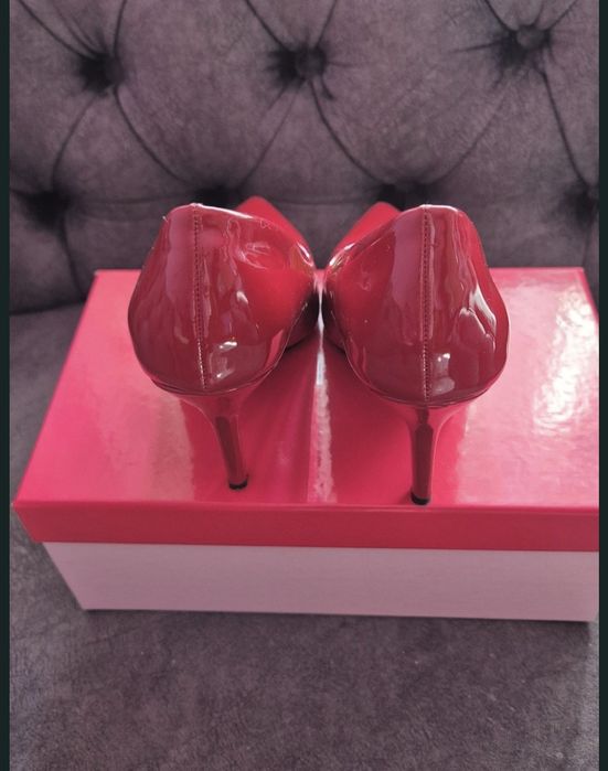 Pantofi piele lăcuită