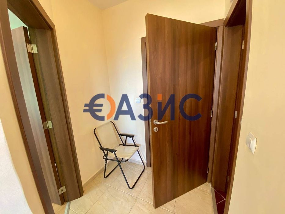 Продава се Четиристаен апартамент в к.к. Слънчев бряг - 92 кв.м за 1060 €/кв.м - Снимка #12