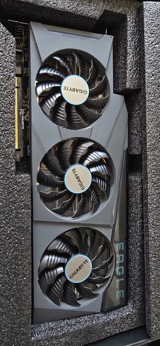 Placa video Geforce GIGABYTE Eagle OC RTX 3080 10gb impecabila