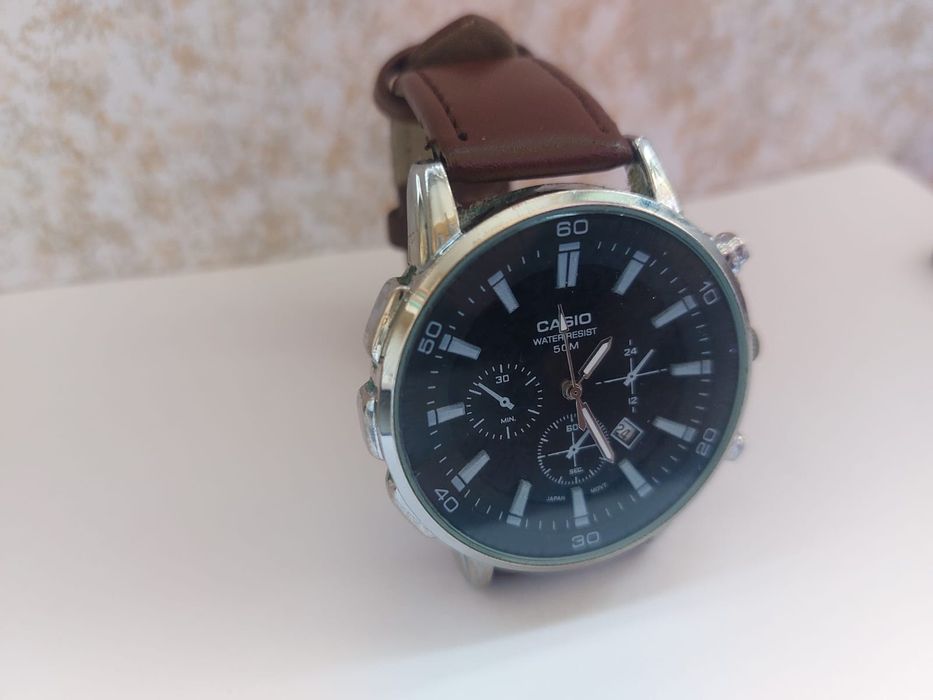 Наручные часы Casio