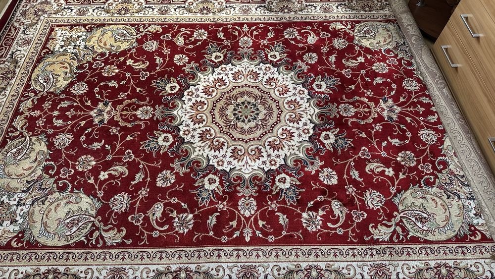 Продам ковер 2*3