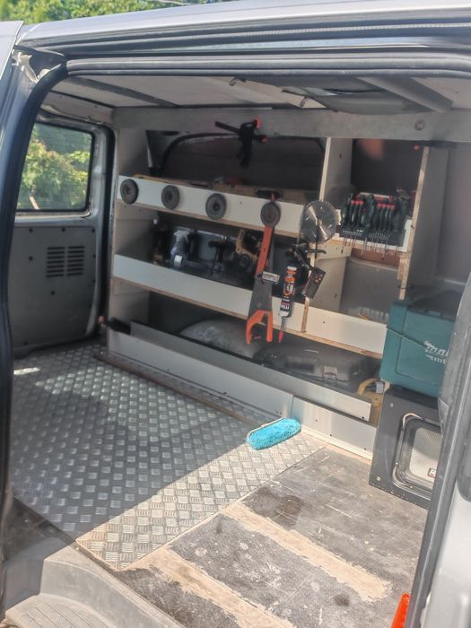 Vând Mercedes vito 2200