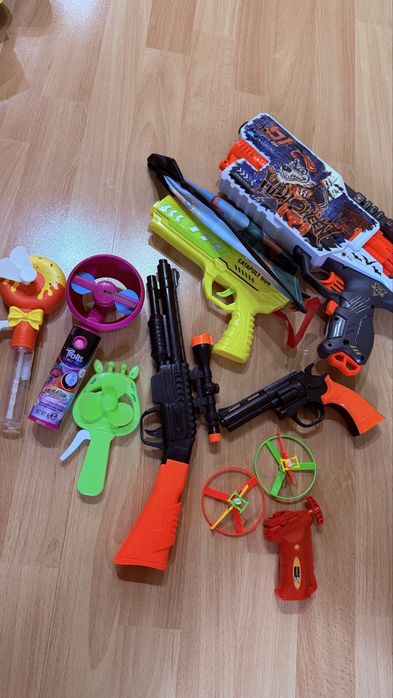 Продам детские игрушки