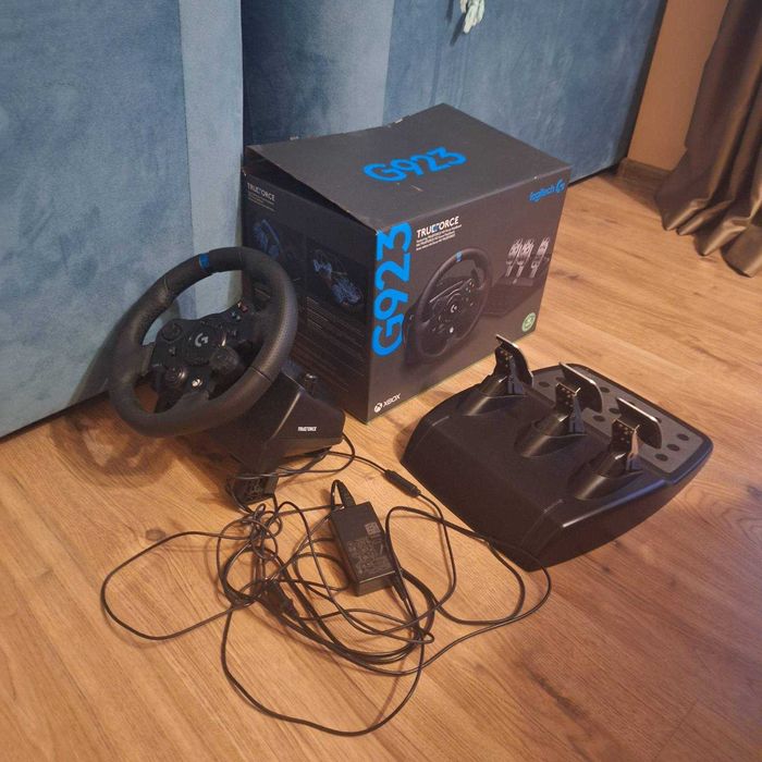 G923 волан с педали за XBOX one