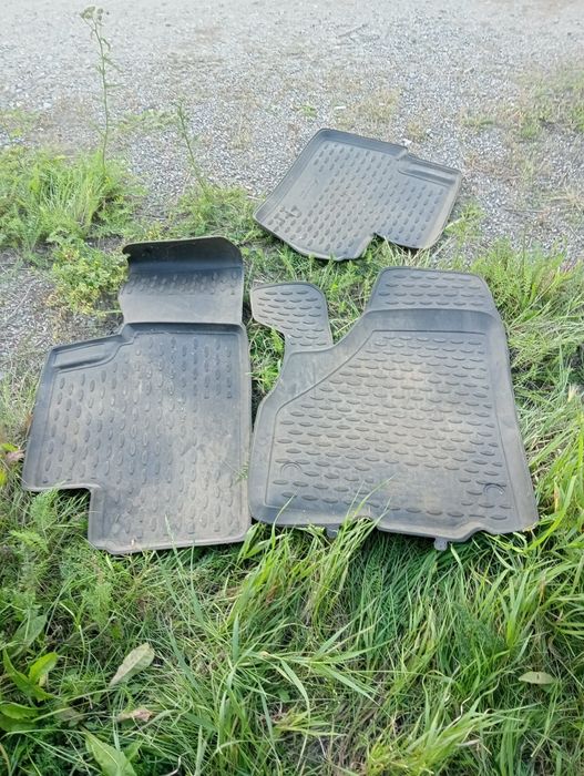 Продам оригинальные коврики