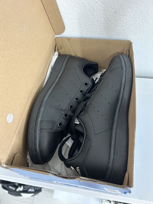 Adidas Stan Smith marimea 36 ( interior 23 cm)