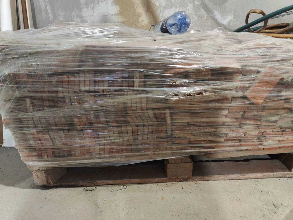 Vand  VATA BAZALTICA IZOVER 10 SAINTGOBAIN  cu intreg termosistemul