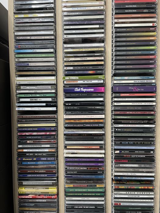 Vand cd uri muzica jazz blues disco etc… lista completa pe whatsapp