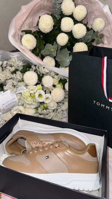 Кроссовки Tommy Hilfiger