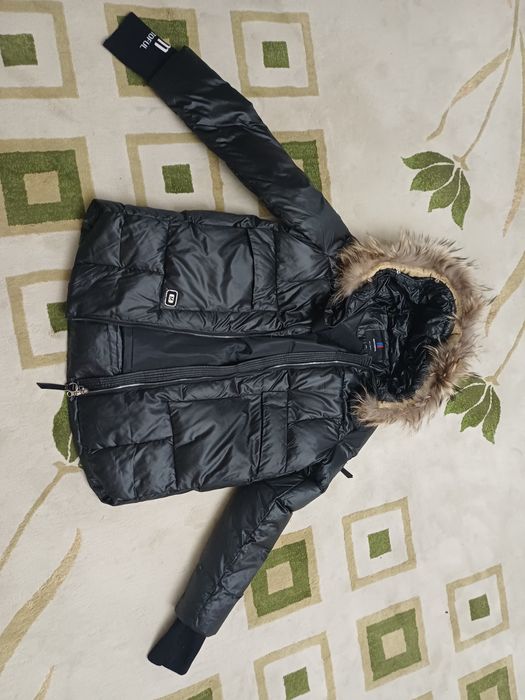 ..Куртка женская