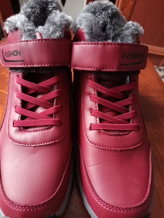 Кроссовки зимние