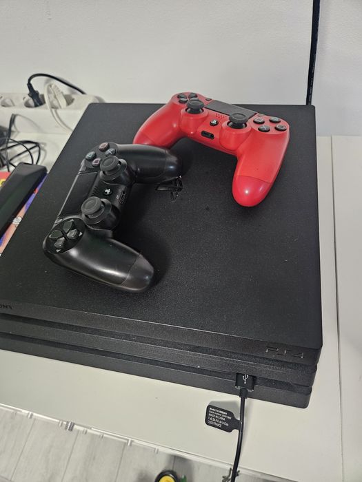 Vand Playstation 4 Pro