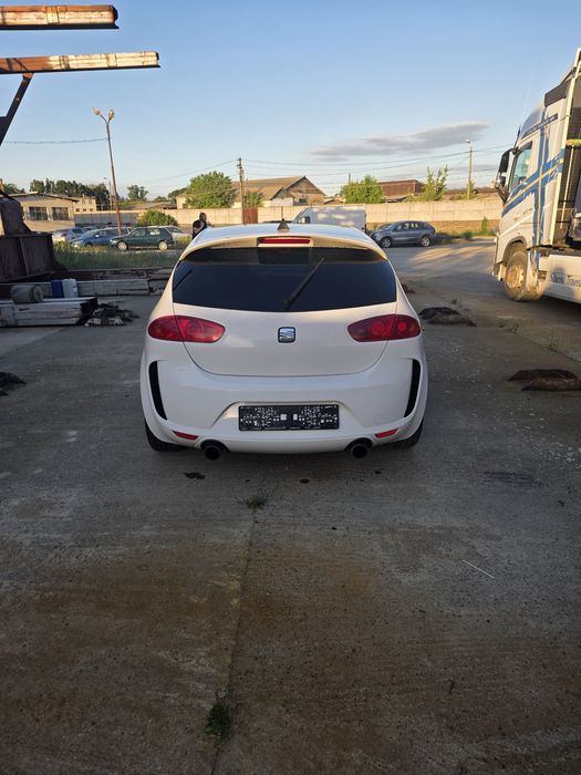 SEAT Leon 2011 — imagine 4