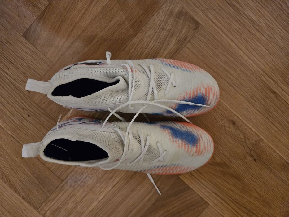 Adidasi pentru  fotbal Puma
