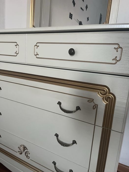 Спальный гарнитур