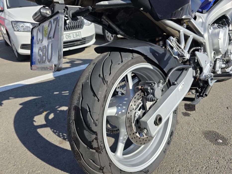 Vând Yamaha FZ6 600cm 98cp