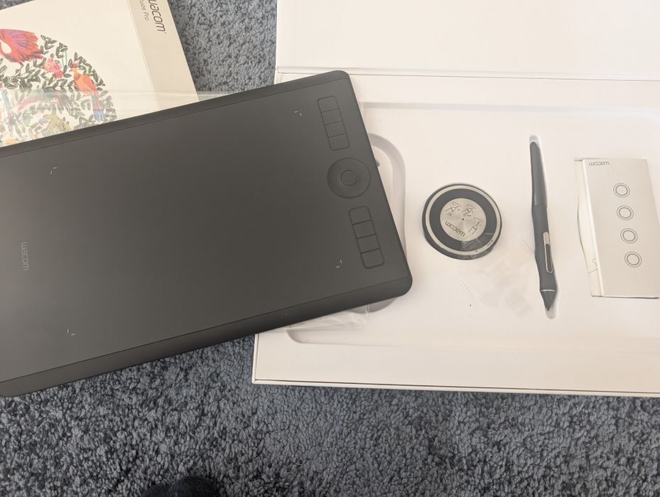 Tableta grafica Wacom Intuos Pro M PTH 660