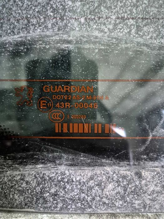 Задно стъкло за пежо 3008