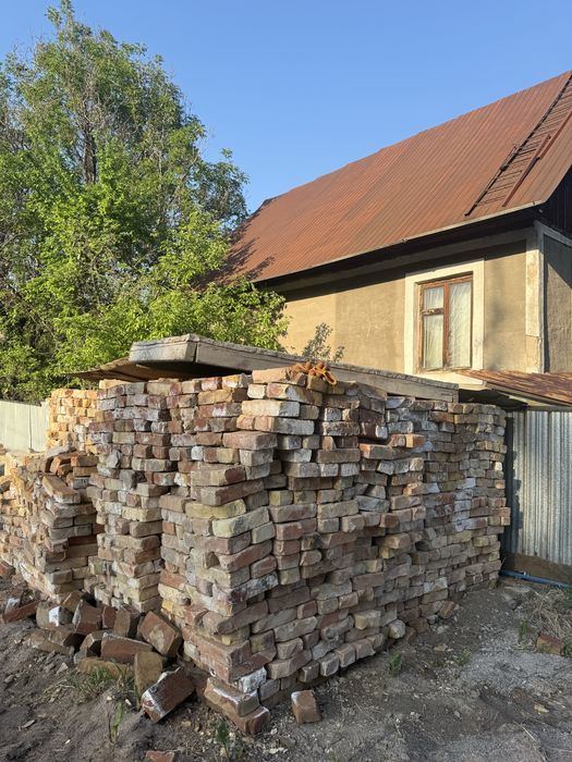 Продается кирпич
