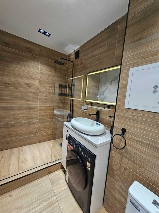 метро МИНОР Ц-5  2комнатная // 3 этаж - 60м2  массив КИЁТ