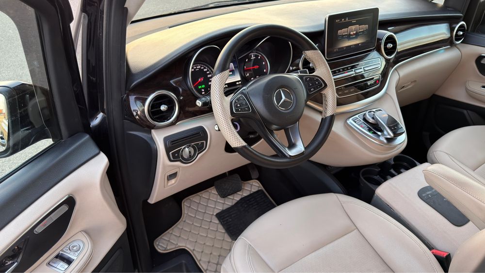 Mercedes Benz V Class V250d 4 Matic 2018 Extra Lung * Piele Crem Avantgarde Vito