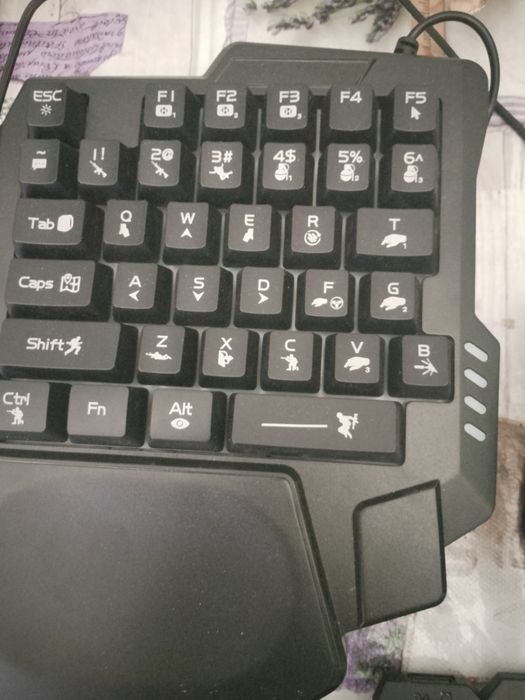 Pubg uchun geyempad sotiladi