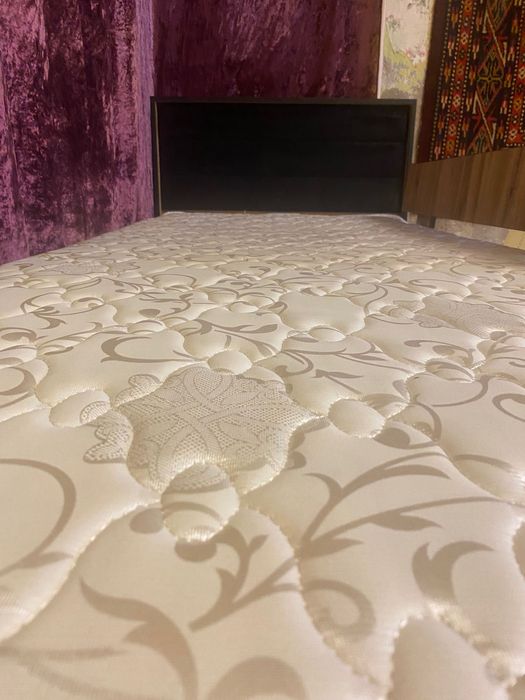 Кровать с матрасом 200х90 односпальная