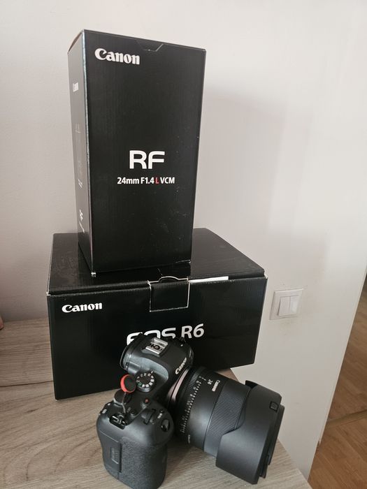Canon R6 + Canon 24 mm 1.4 VCM