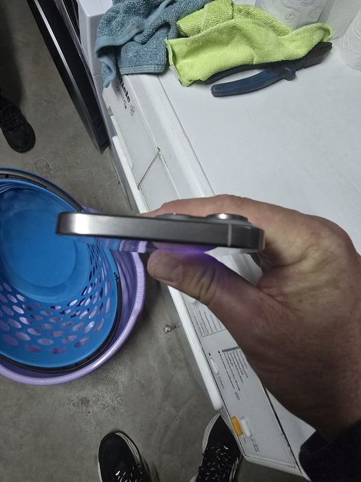 Продавам Iphone 16 pro max