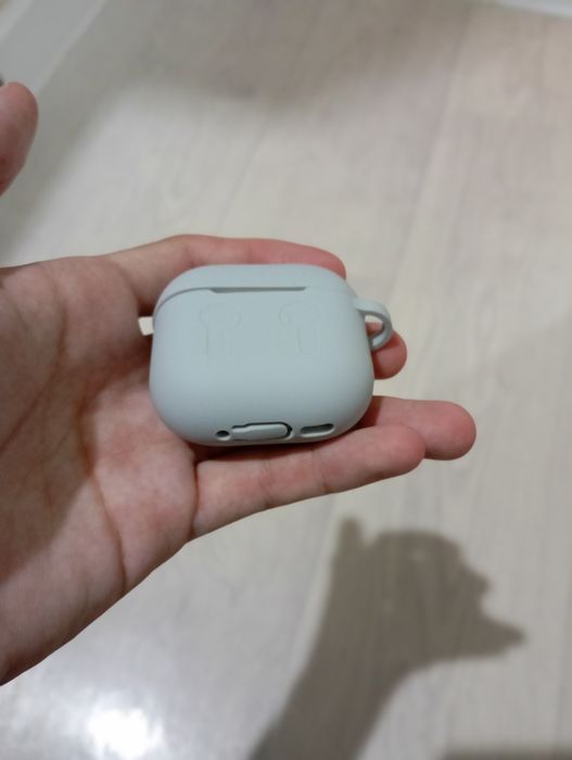 Бу Наушники AirPods4