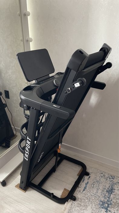 Беговая дорожка и массажер