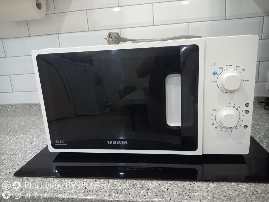 Микроволновка Samsung.