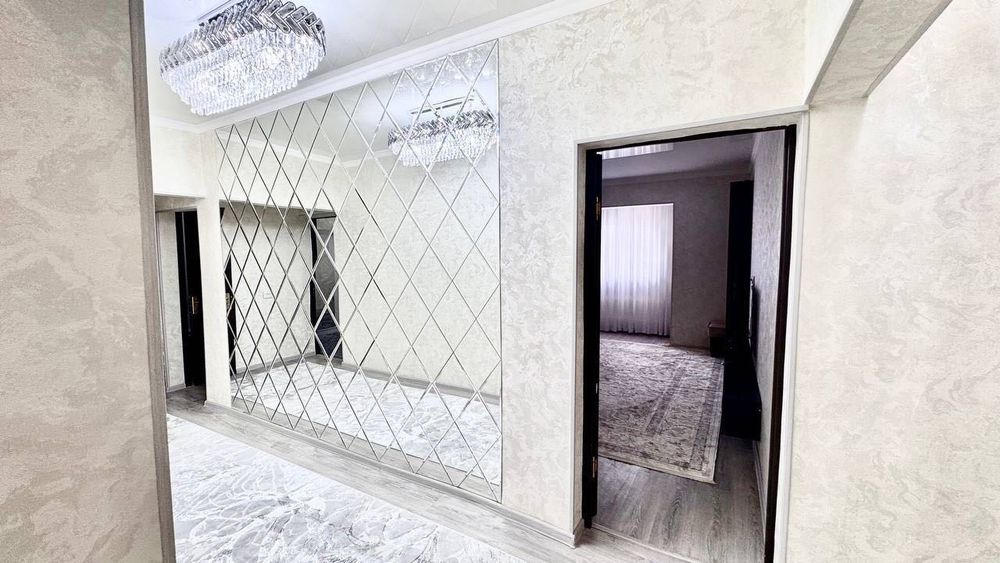 Продается 4-х комнатная квартира Ц1 AU