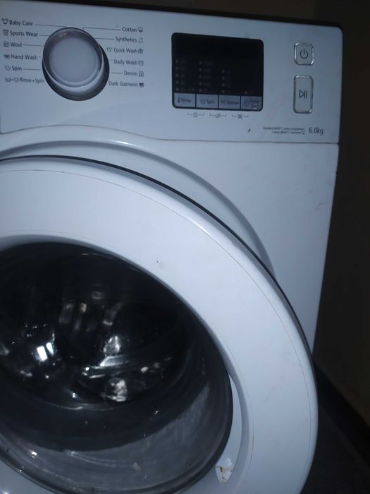 Продавам пералня SAMSUNG