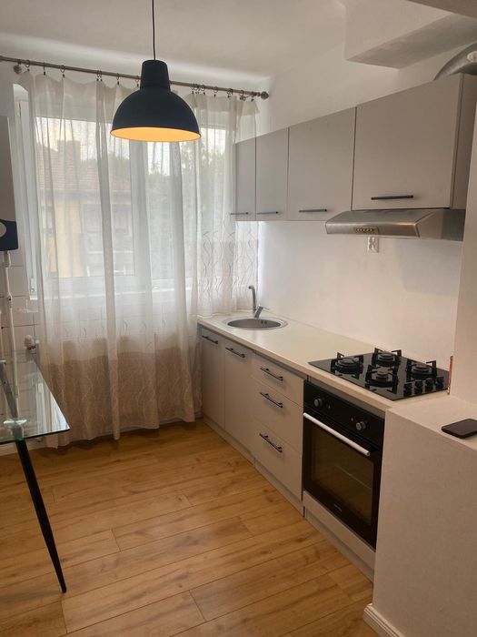 Închiriez apartament 2 camere mobilat si utilat ultracentral