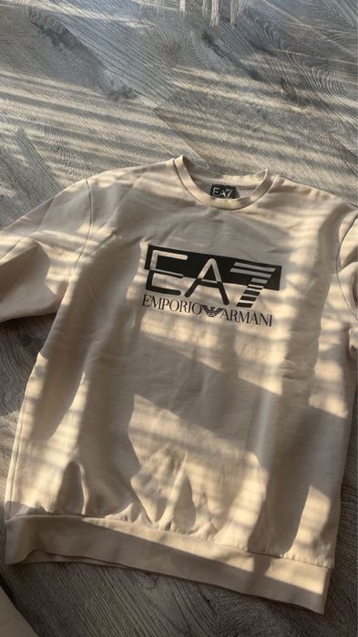 Блуза на ЕА7 оригинална