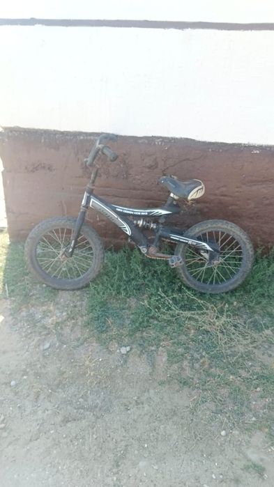 Велосипед чёрный