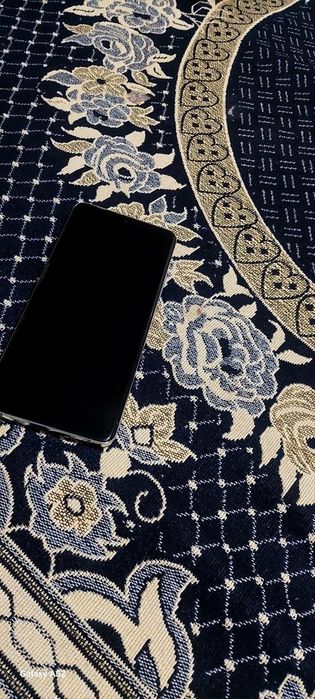 Samsung a82 umuman aybi yoq