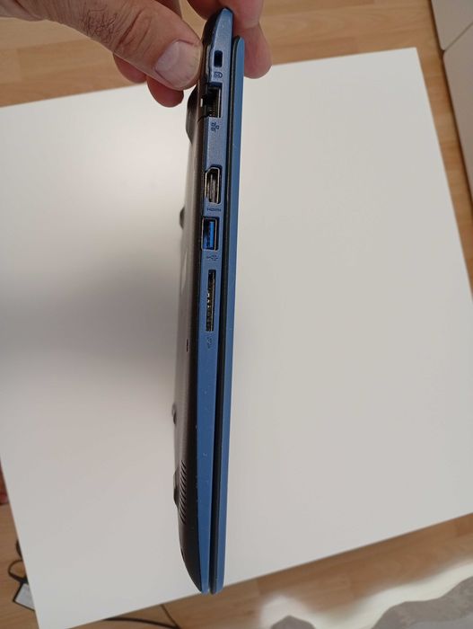 Acer aspire 1 модел N17Q4/intel celeron CPU N3350/4 RAM/1,1GHz/30HDD,14''