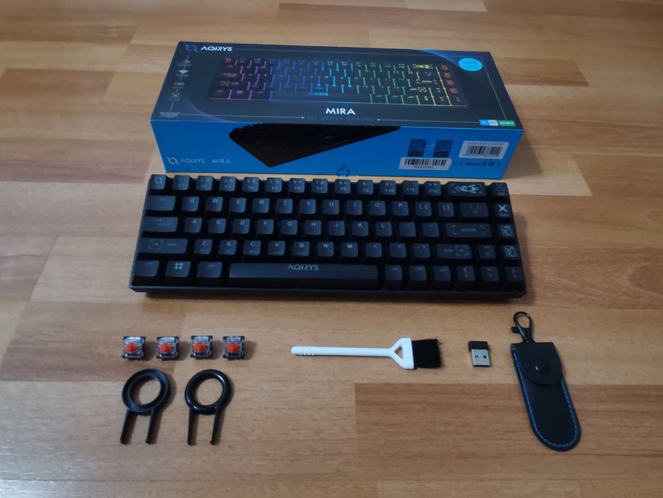 Tastatură Aqirys Mira - ca nouă, pachet complet