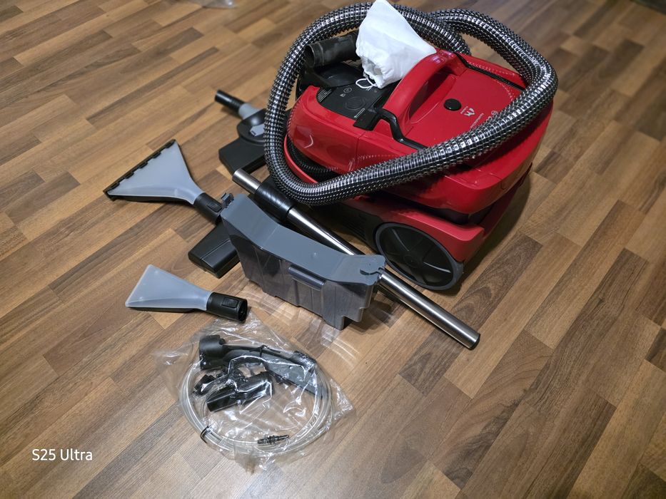 Прахосмукачка BOSCH AQUA serie4